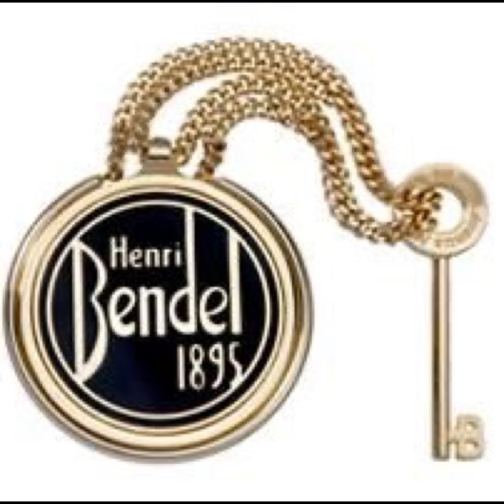 💗HOST PICK!💗Henri Bendel Vintage Gold Chain Fob